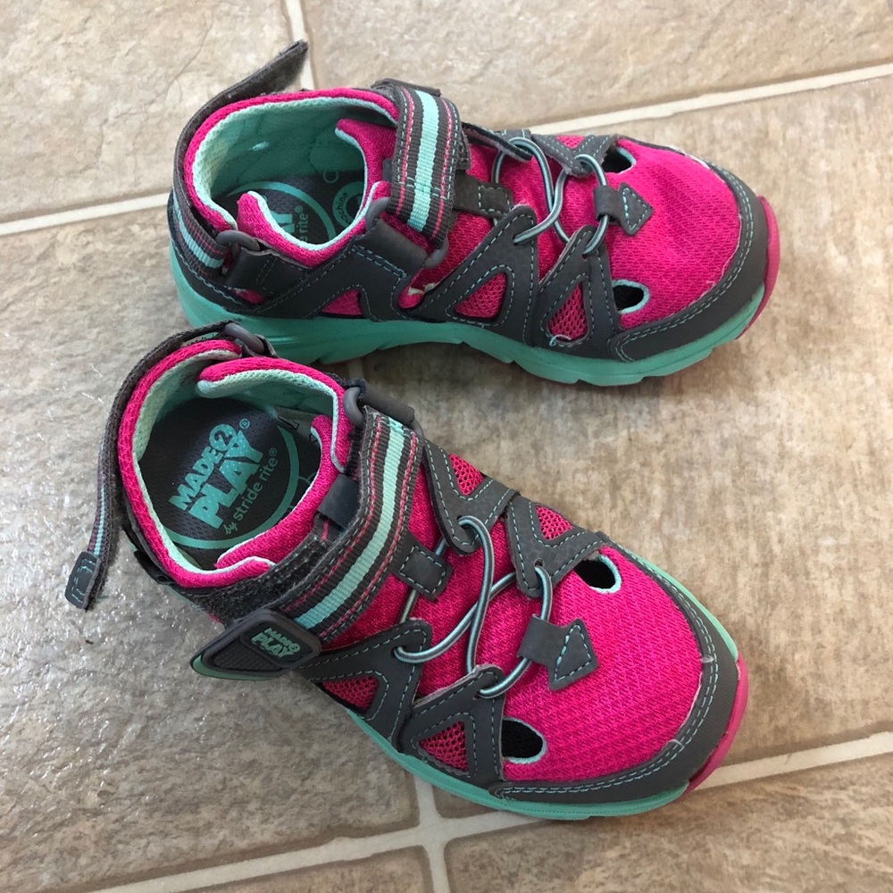 Stride Rite Made 2 Play Sneaker Sandal
